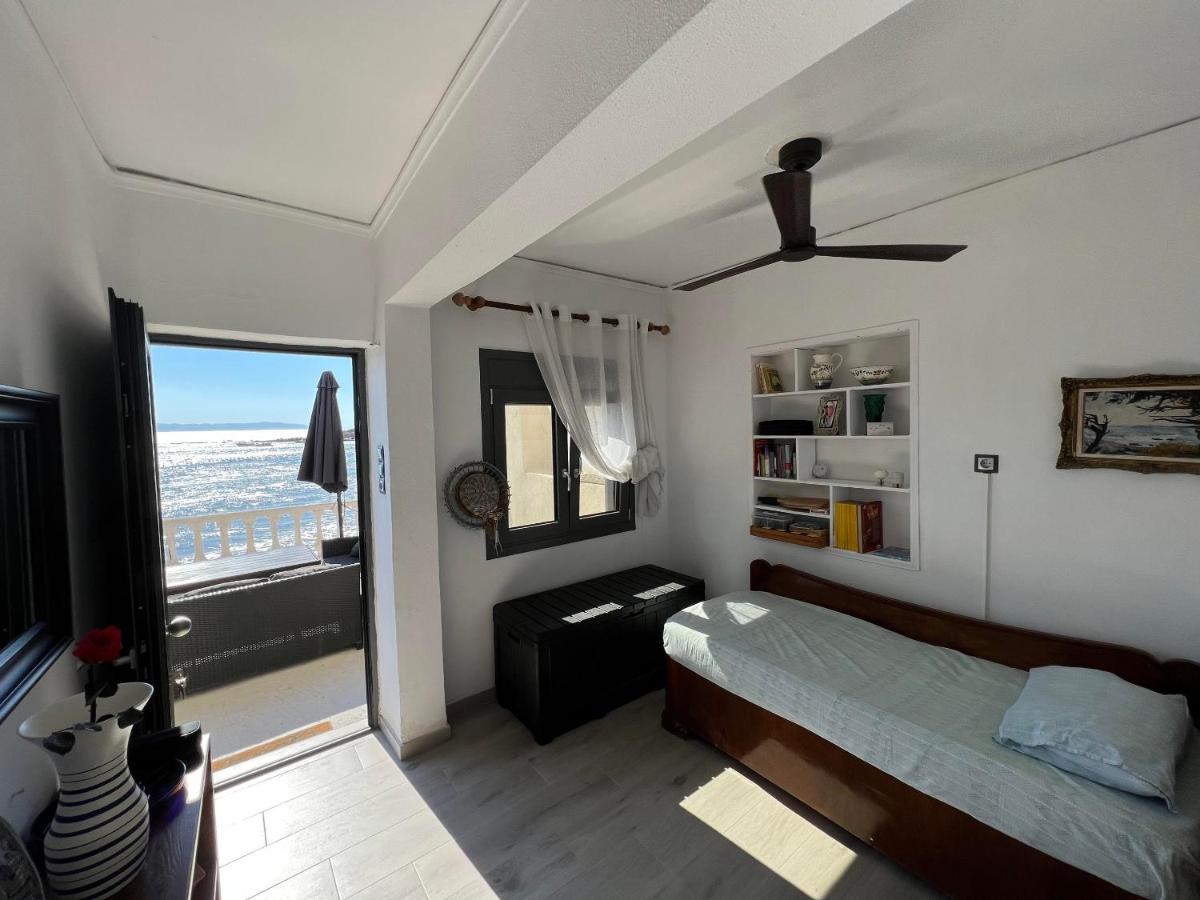 Villa Rena In Front Of The Sea อาร์คูดี ภายนอก รูปภาพ