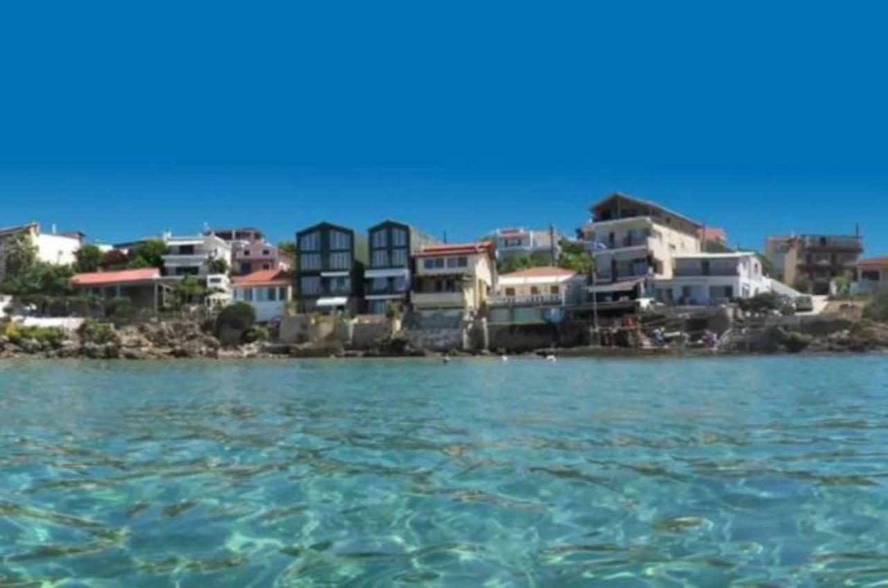 Villa Rena In Front Of The Sea อาร์คูดี ภายนอก รูปภาพ